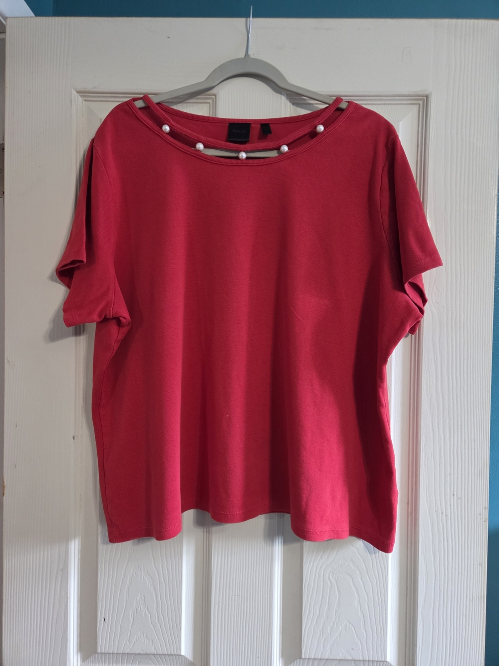 Rafaella Red Cutout Pearl Neckline Blouse Short Split Sleeve Knit Top